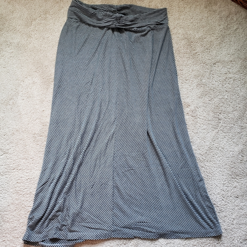 Maternity maxi skirt